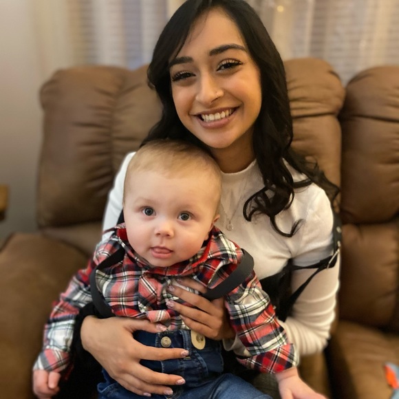 Meet your Posher, Rena - Picture 1 of 1